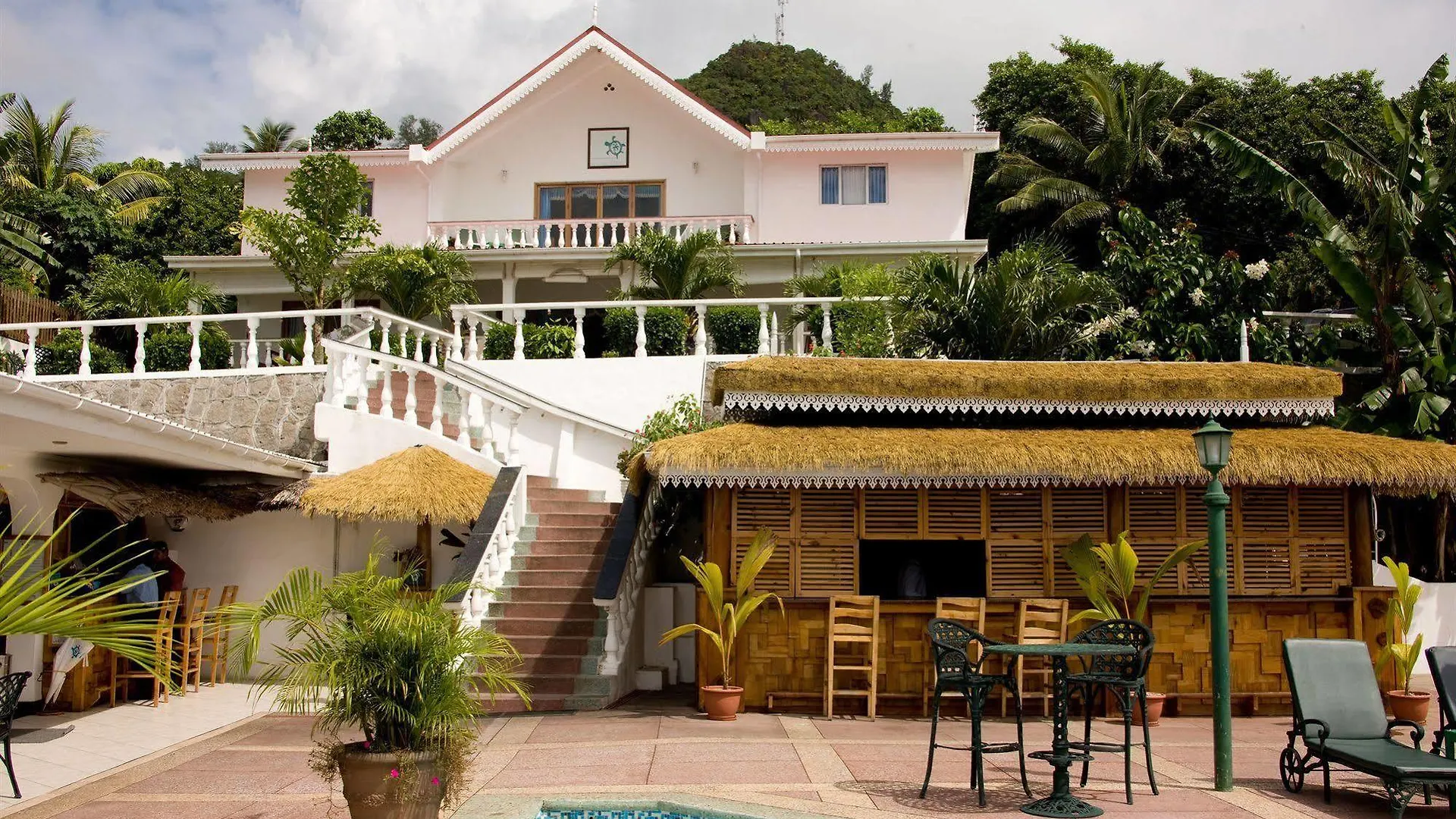 Le Relax Hotel And Restaurant Anse Royale