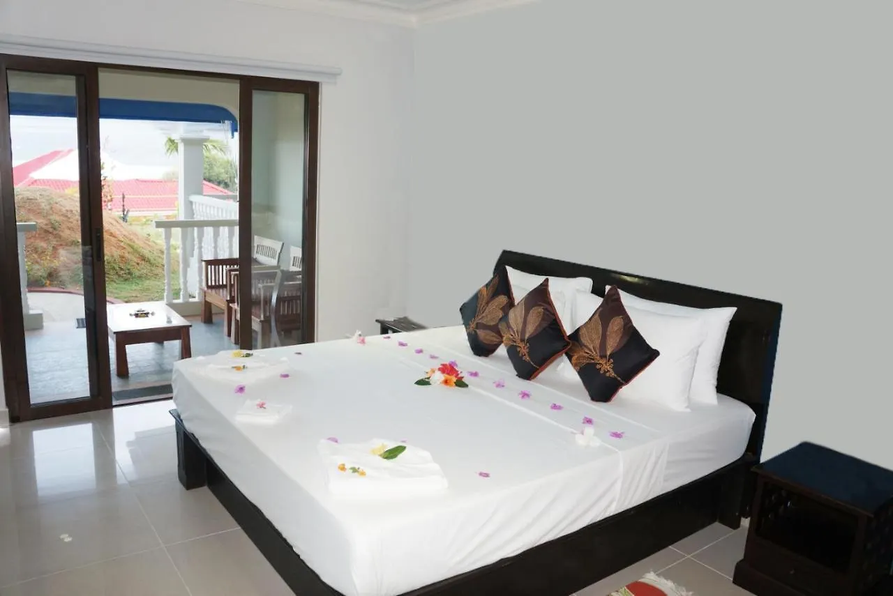 Le Relax Hotel And Restaurant Anse Royale 3*,